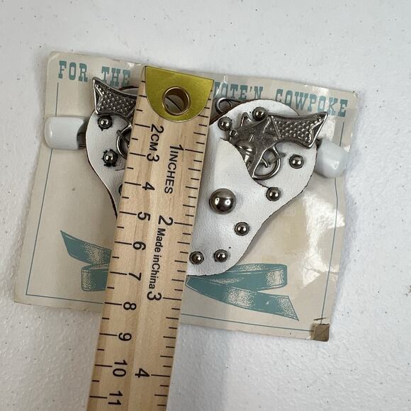 Vintage Cowboy Holster Guns Baby Diaper Pins For The Diaper Tote’n Cowpoke - Picture 6 of 7